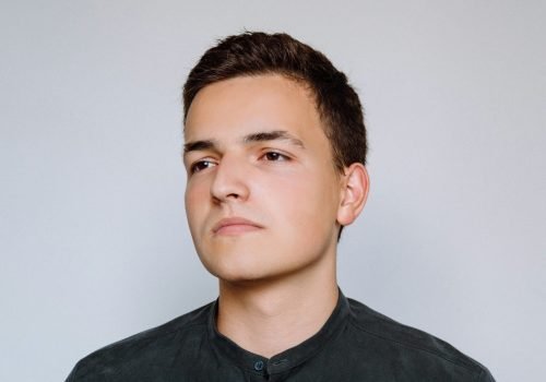 photo-1535713875002-d1d0cf377fde