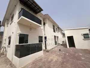 151052021_MzAwLTIyNS1jZTVjNDRjMDdm